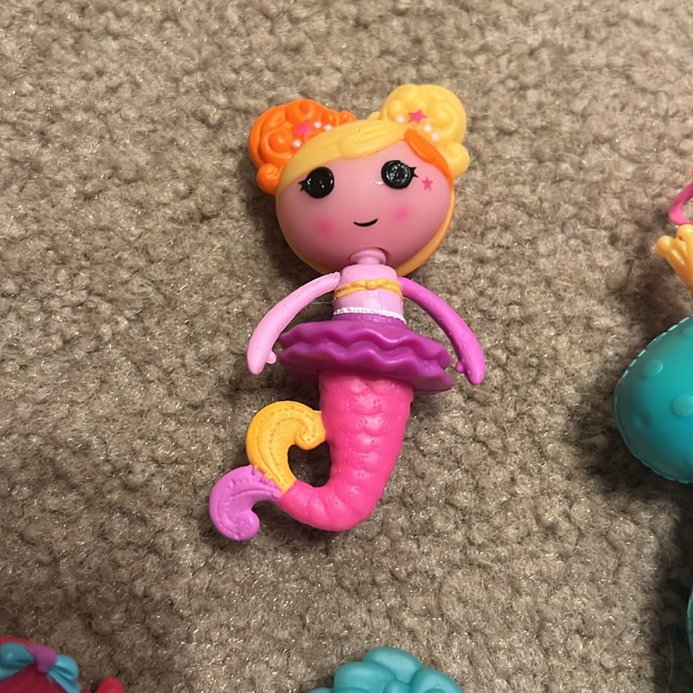 Lala Loopsy Sea horse figurine and mermaid set. - Picture 5 of 10